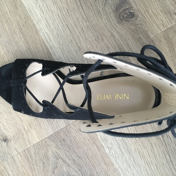 Nine West Gweniah Suede dress sandal - Picture 7 of 9